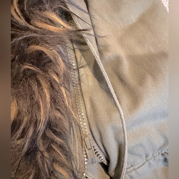 Urban Outfitters BDG Women’s Oversized Winter Jacket size S - Picture 14 of 15